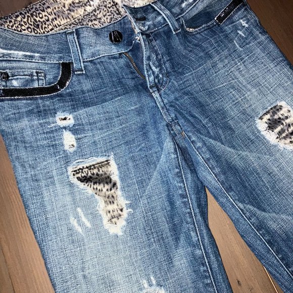 Guess by Marciano Leopard Distressed Jeans Size 27 - Picture 1 of 14